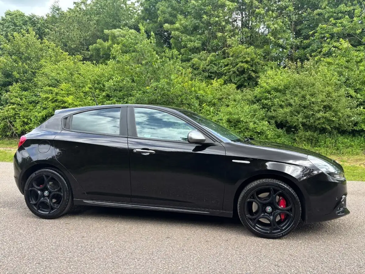 2016-alfa-romeo-giulietta-20jtdm-2-speciale-175bhp-alfa-tct-big-10