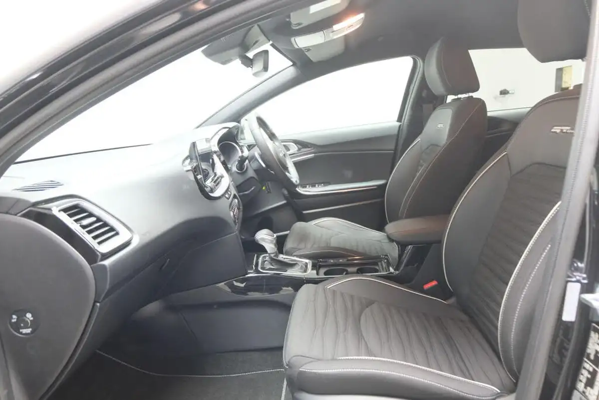 2024-kia-pro-ceed-15-t-gdi-gt-line-138bhp-dct-big-12