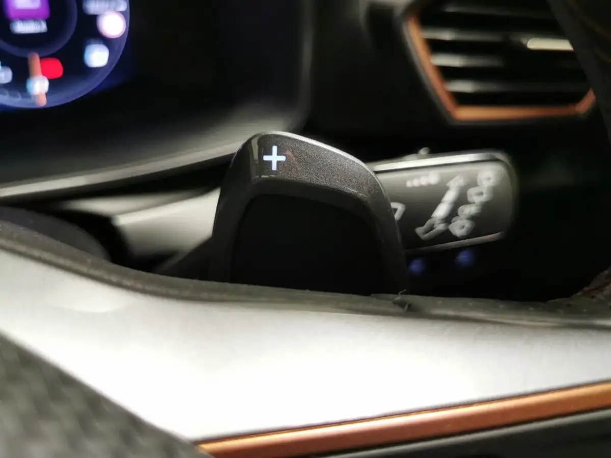 2023-cupra-leon-nf-20-tsi-vz3-300ps-hatchback-big-23