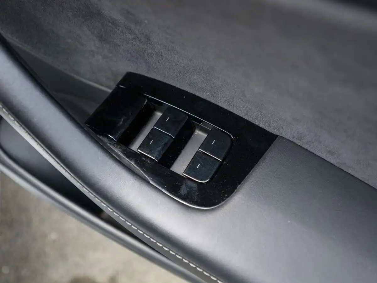 2020-tesla-model-3-e-standard-plus-big-13