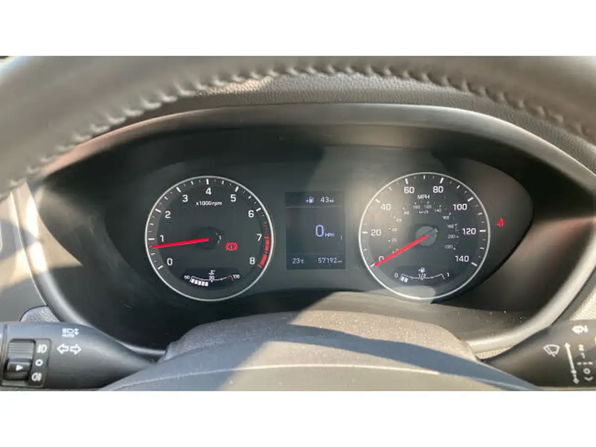 2018-hyundai-i20-12-se-mpi-isg-hatchback-5d-big-17