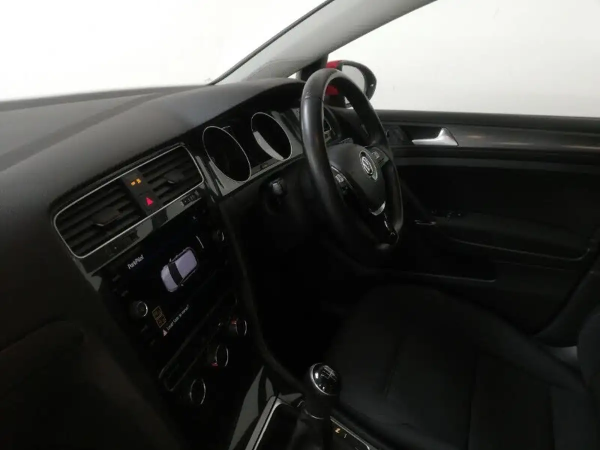 2019-volkswagen-golf-15-tsi-match-edition-150ps-hatchback-big-4