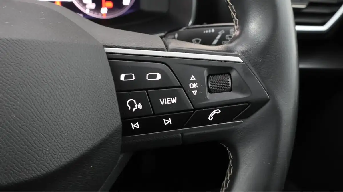 2021-seat-leon-10-tsi-evo-se-dynamic-hatchback-big-21