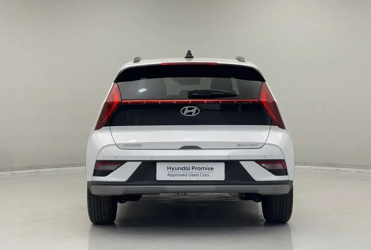 2024-hyundai-bayon-10-t-gdi-premium-100ps-two-tone-roof-big-7