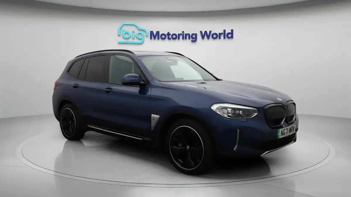 2022-bmw-ix3-e-premier-edition-big-1
