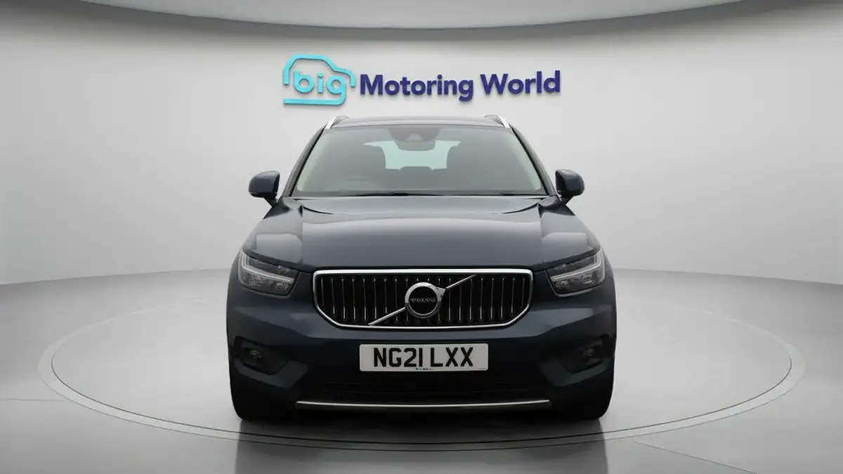 2021-volvo-xc40-15-t3-inscription-161bhp-auto-big-2