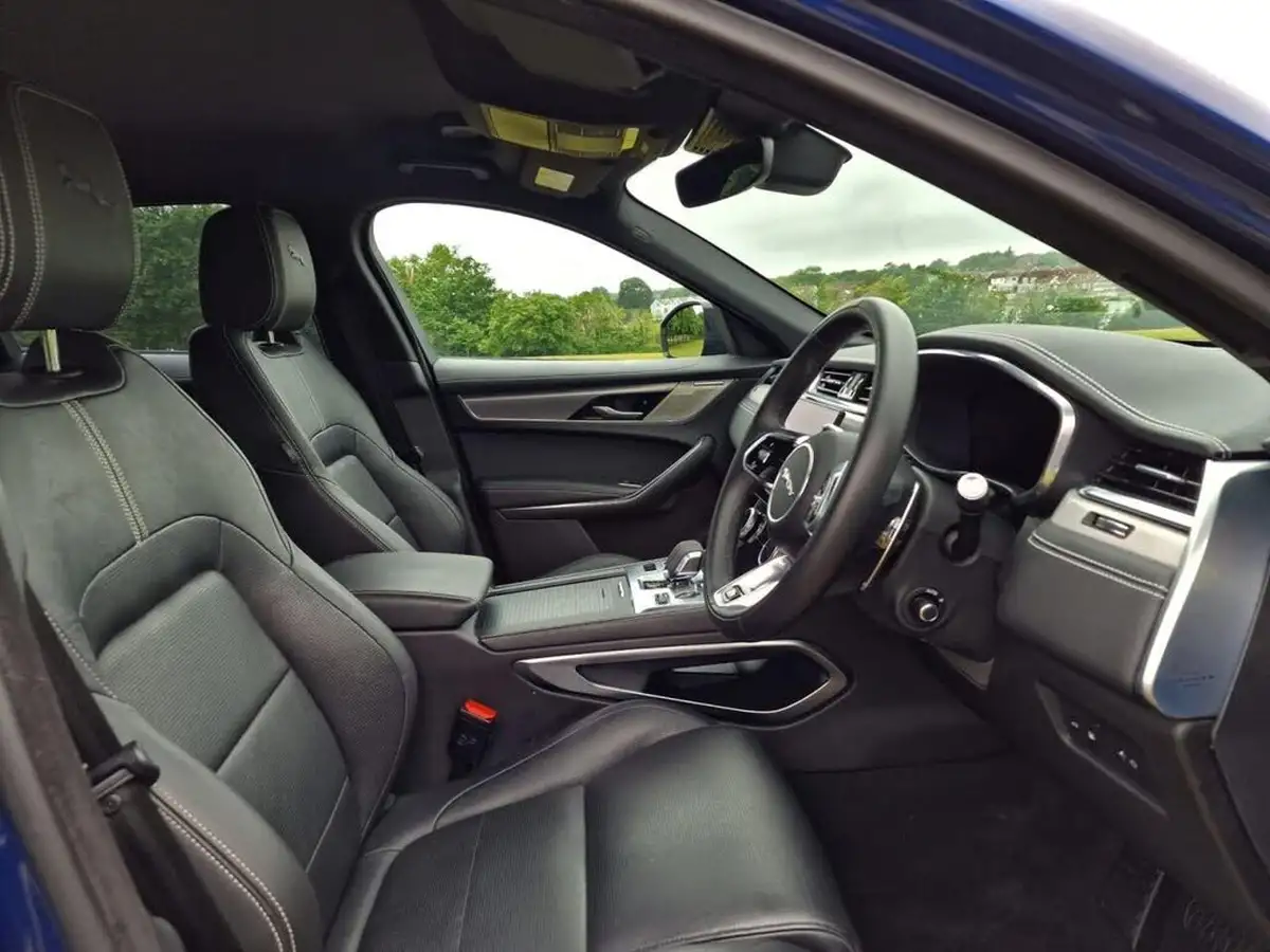 2021-jaguar-f-pace-20-p400e-r-dynamic-se-big-7