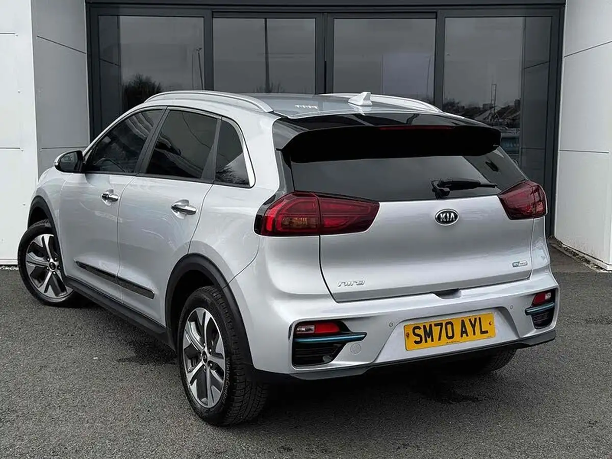 2020-kia-e-niro-ev-4-big-20