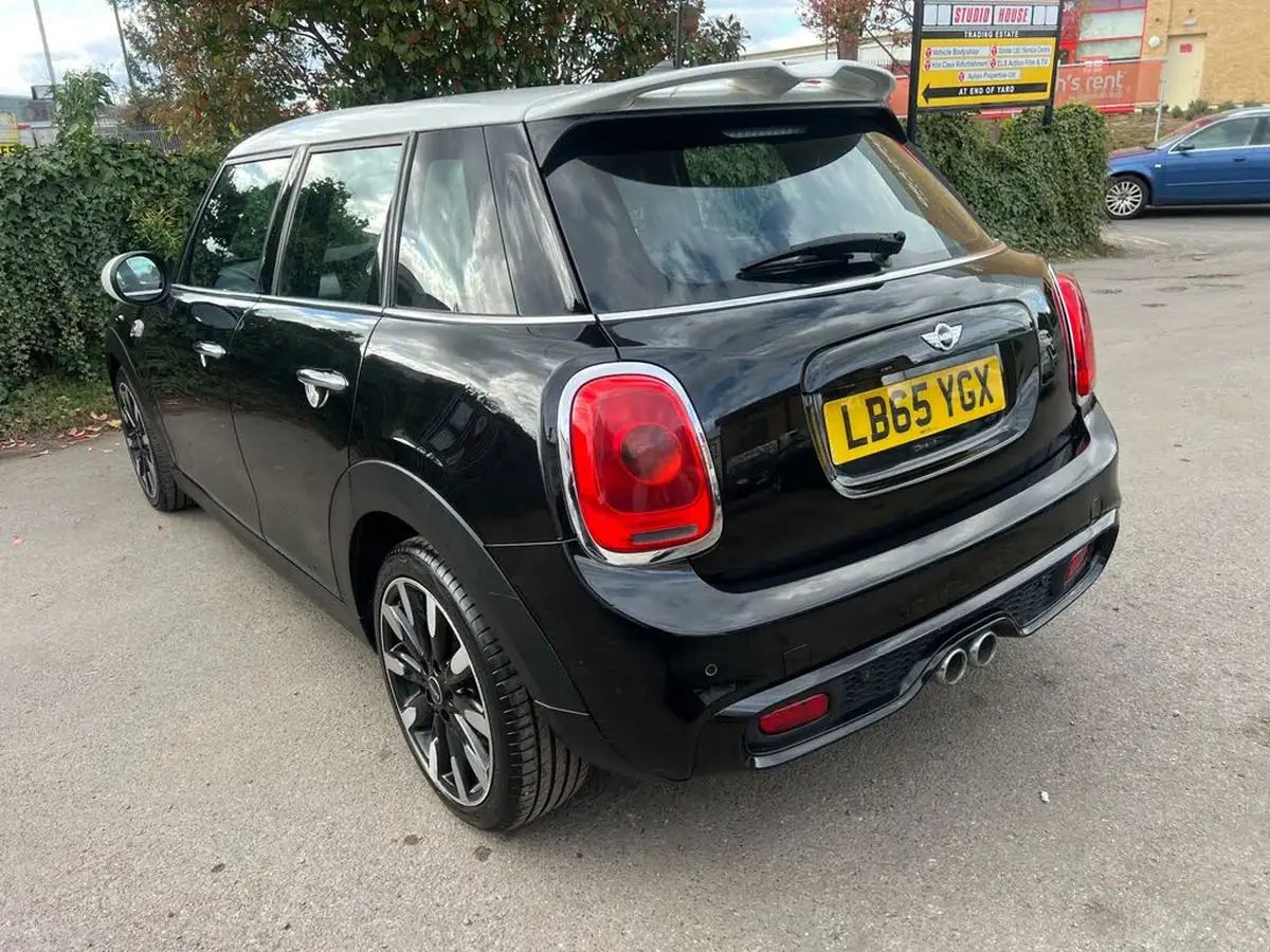 2016-mini-cooper-20td-cooper-sd-170bhp-ss-hatchback-5d-big-3