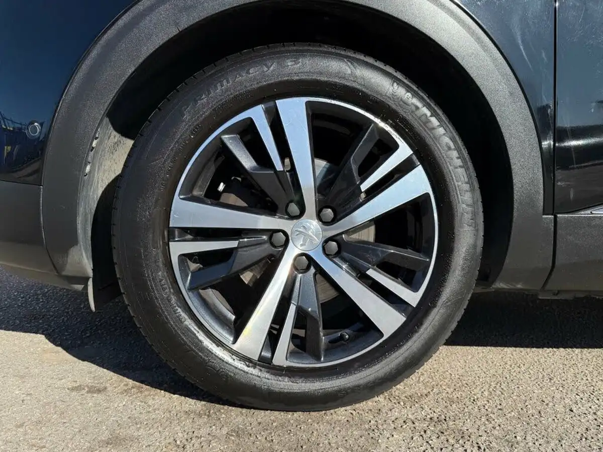 2020-peugeot-5008-suv-12-puretech-allure-big-61