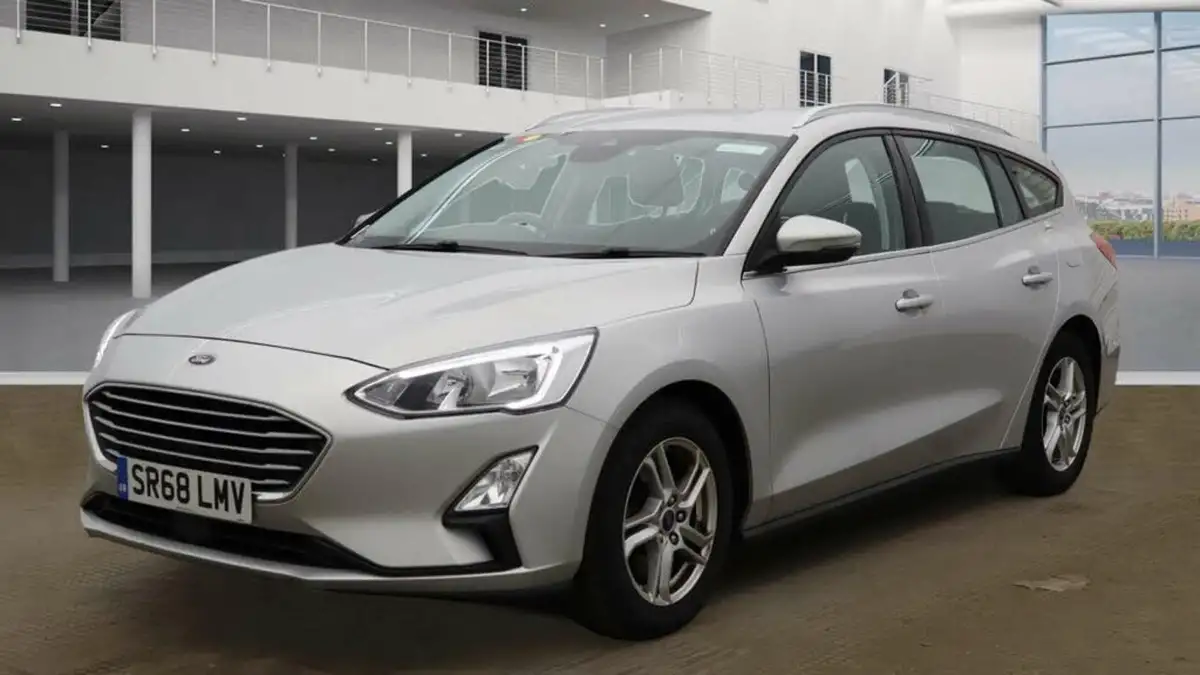 2018-ford-focus-15-zetec-120ps-estate-big-1
