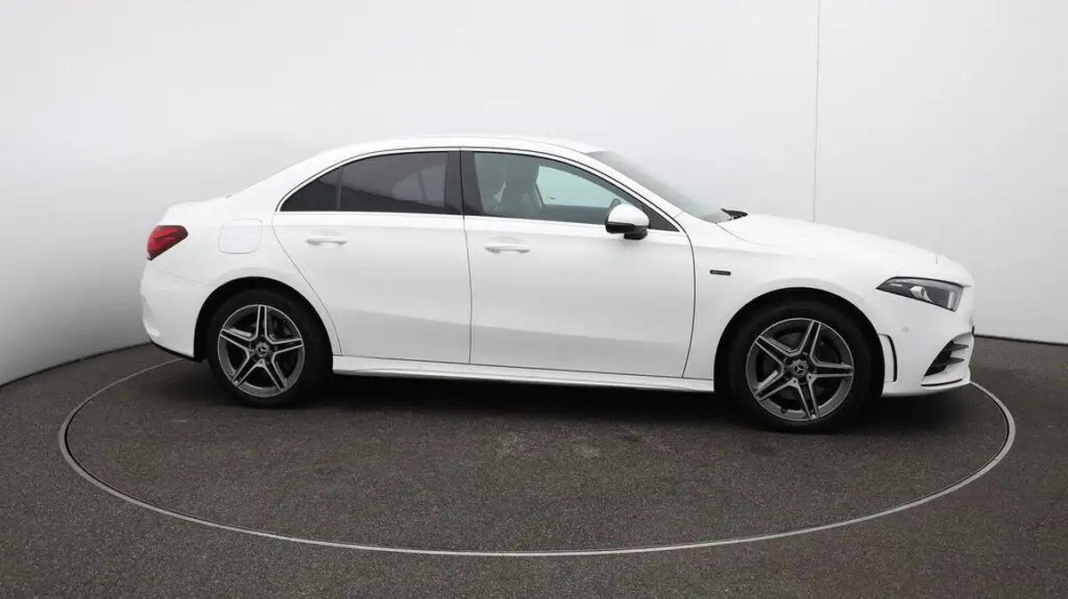2021-mercedes-benz-a-class-13-a250e-amg-line-executive-saloon-4d-big-35