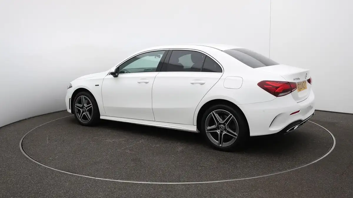 2021-mercedes-benz-a-class-13-a250e-amg-line-executive-saloon-4d-big-11