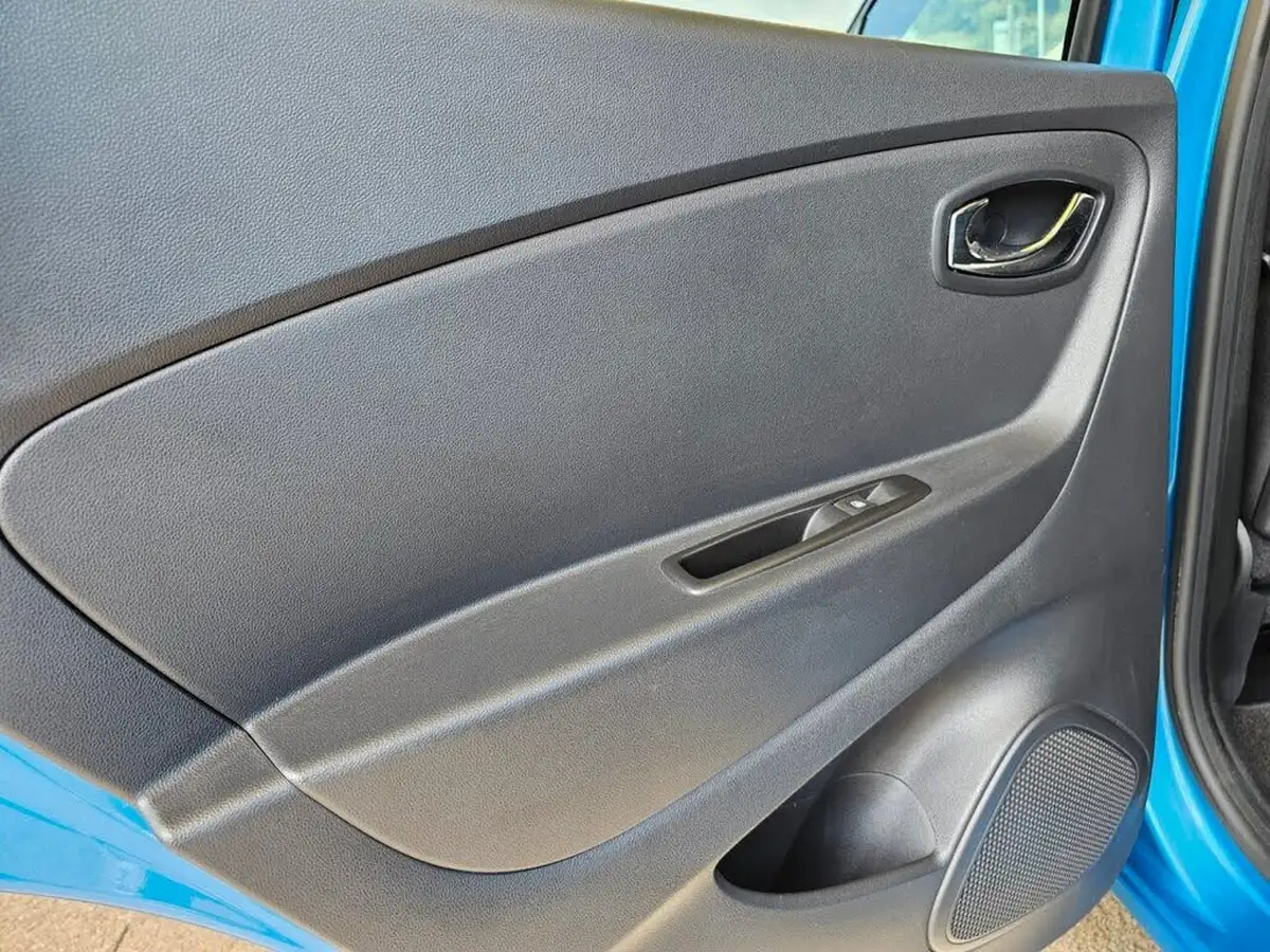 2017-renault-captur-09-dynamique-s-nav-big-29