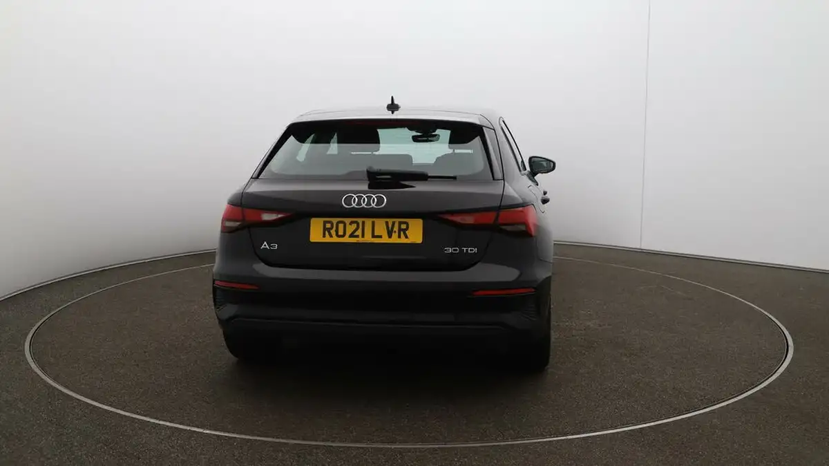 2021-audi-a3-20-30-tdi-technik-big-56