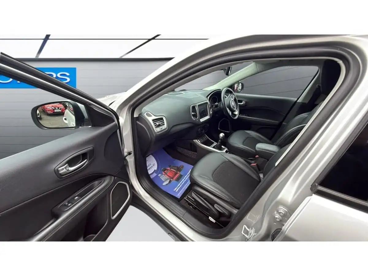 2018-jeep-compass-14-multiair-ii-longitude-big-18