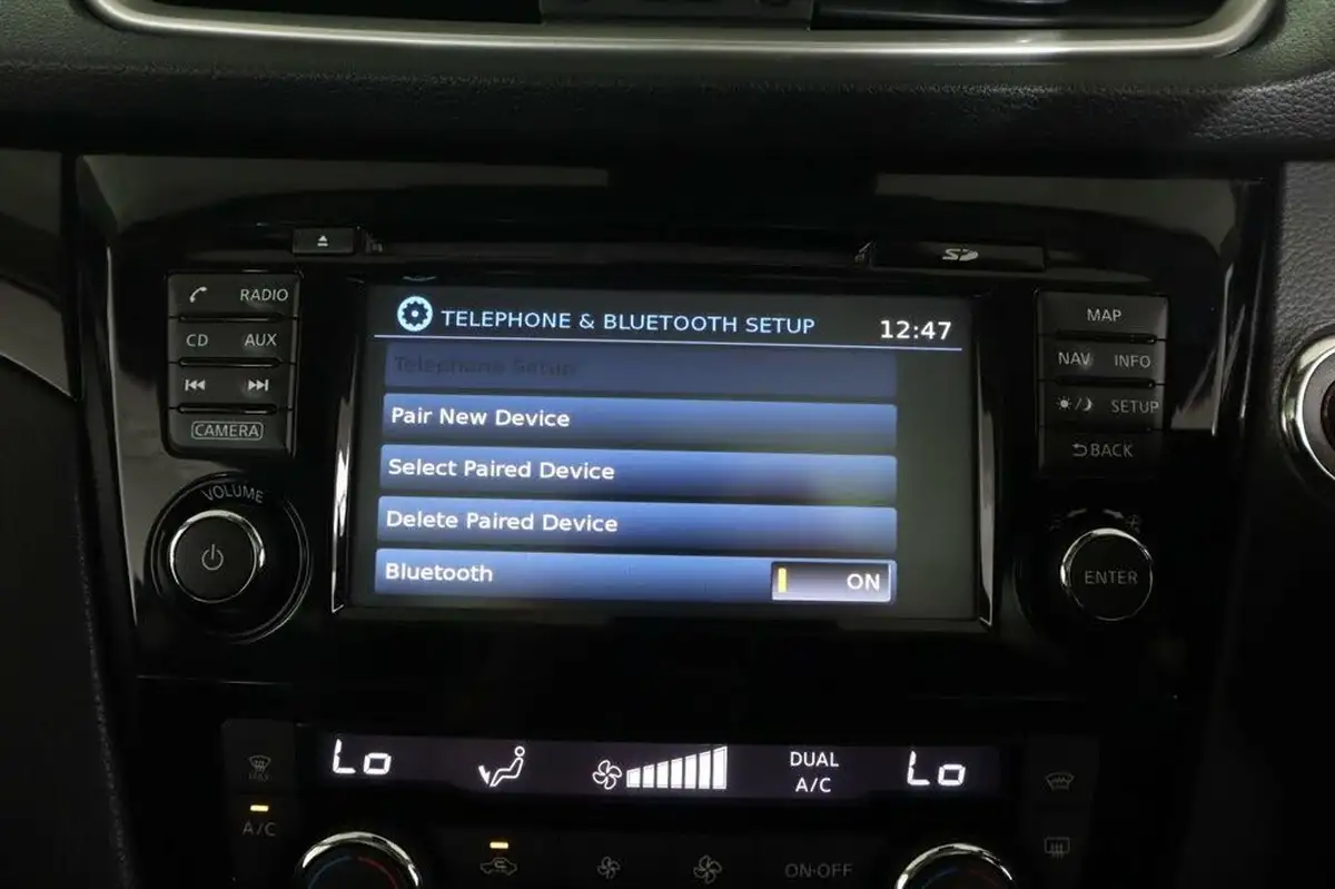 2014-nissan-qashqai-16dci-tekna-4x4-big-33