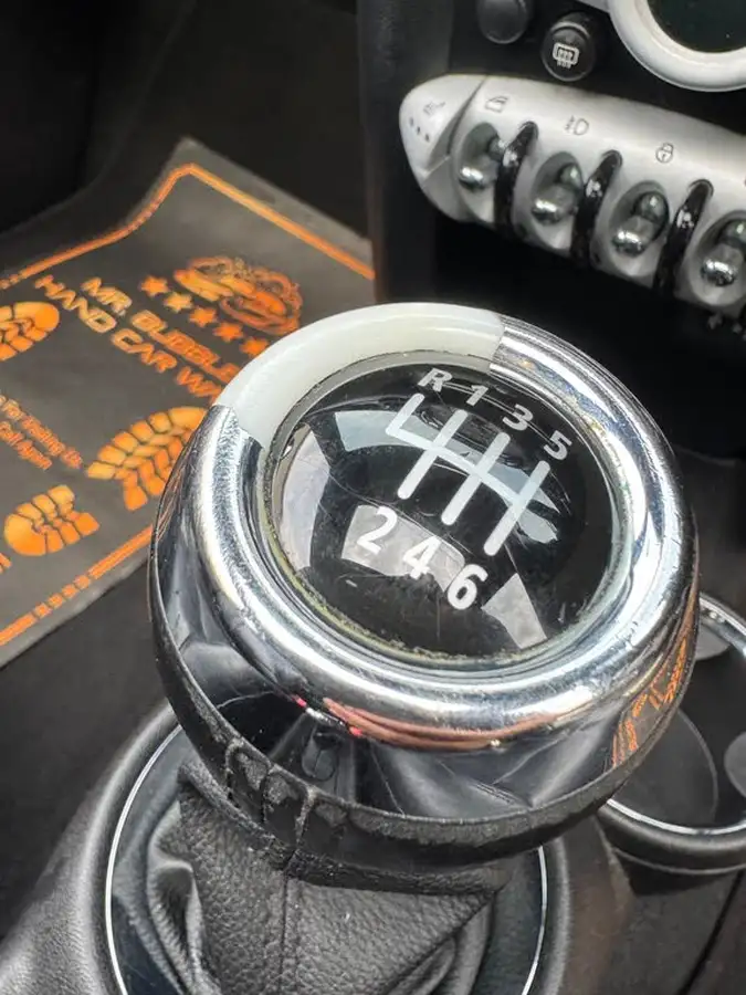 2010-mini-clubman-16-cooper-graphite-big-16