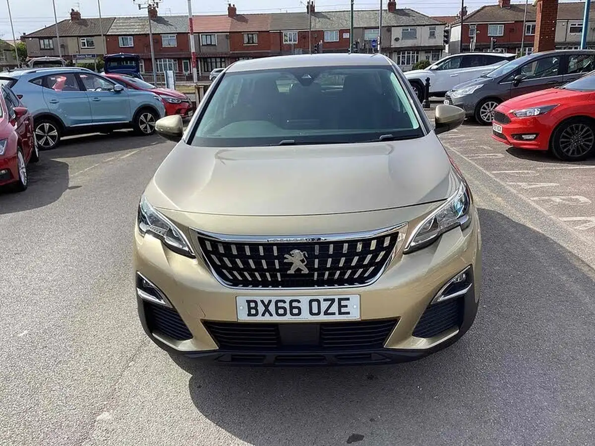 2019-peugeot-3008-suv-big-12