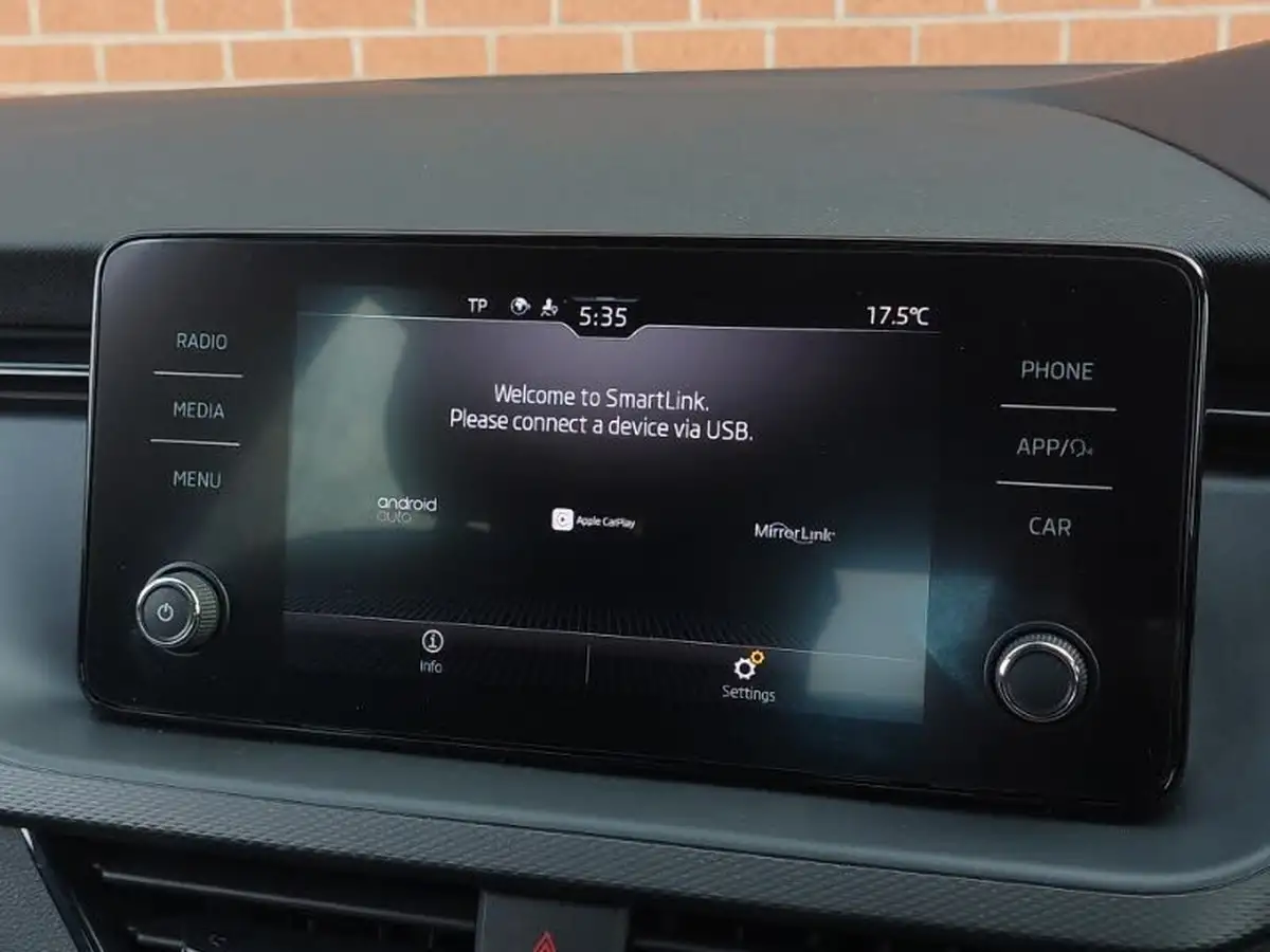 2020-skoda-scala-10-tsi-se-115ps-big-16