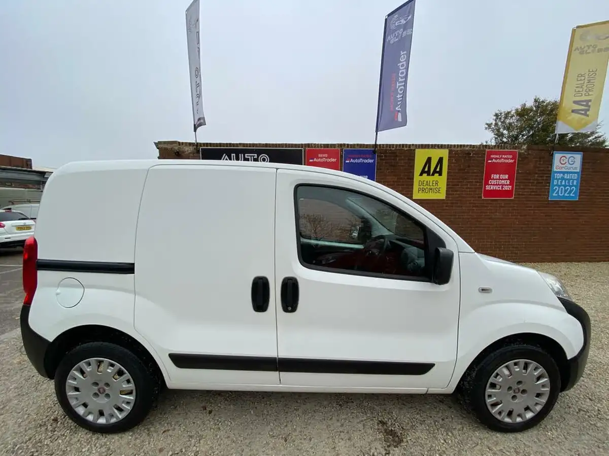 2015-fiat-fiorino-13jtd-cargo-sx-comfort-matic-big-13