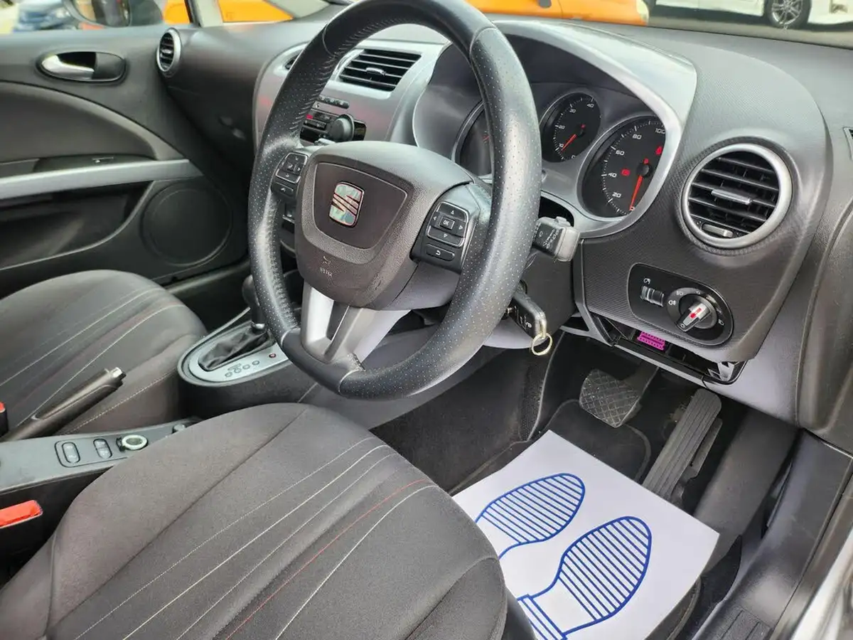 2012-seat-leon-16td-se-copa-cr-105-dsg-big-13