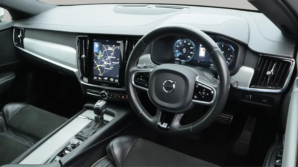 2019-volvo-v90-20td-d4-r-design-big-9