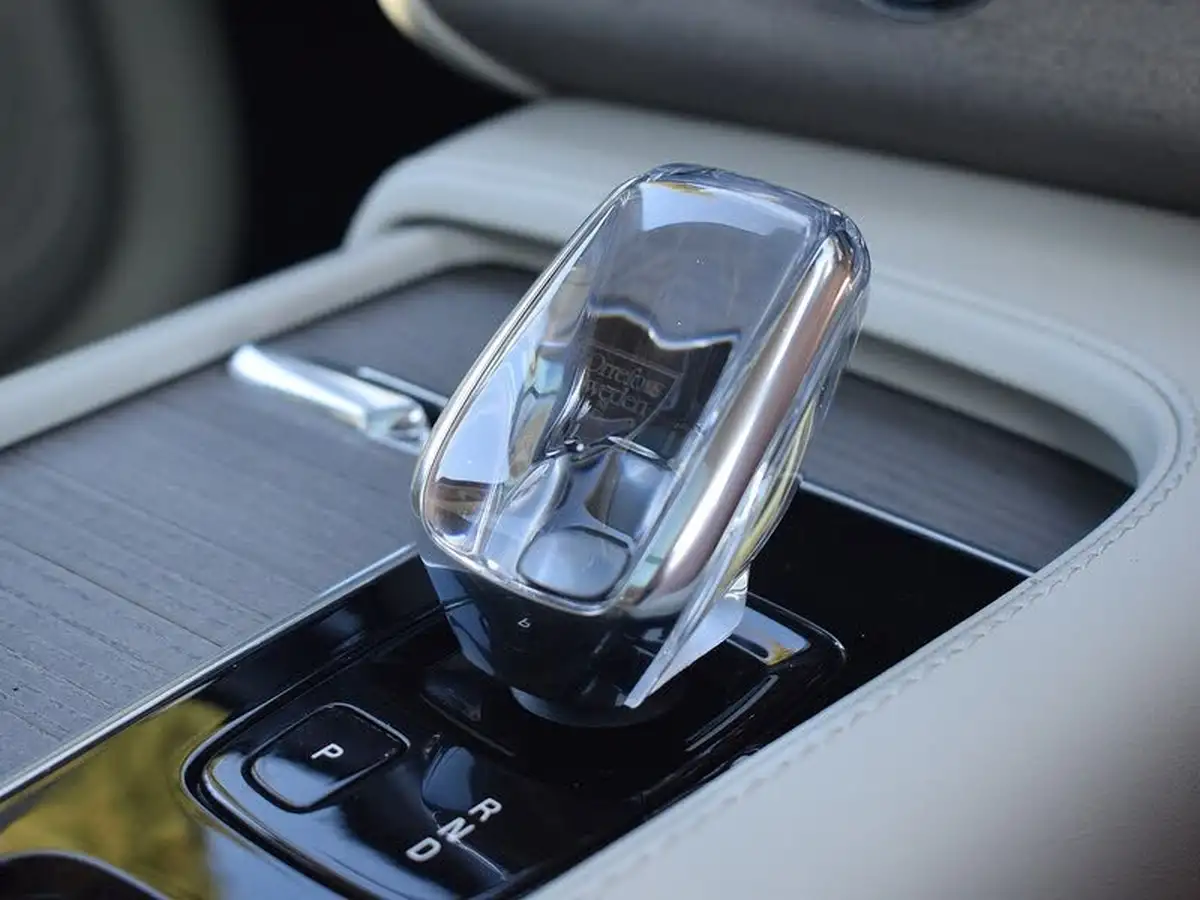 2021-volvo-xc90-20-t8-inscription-384bhp-big-27