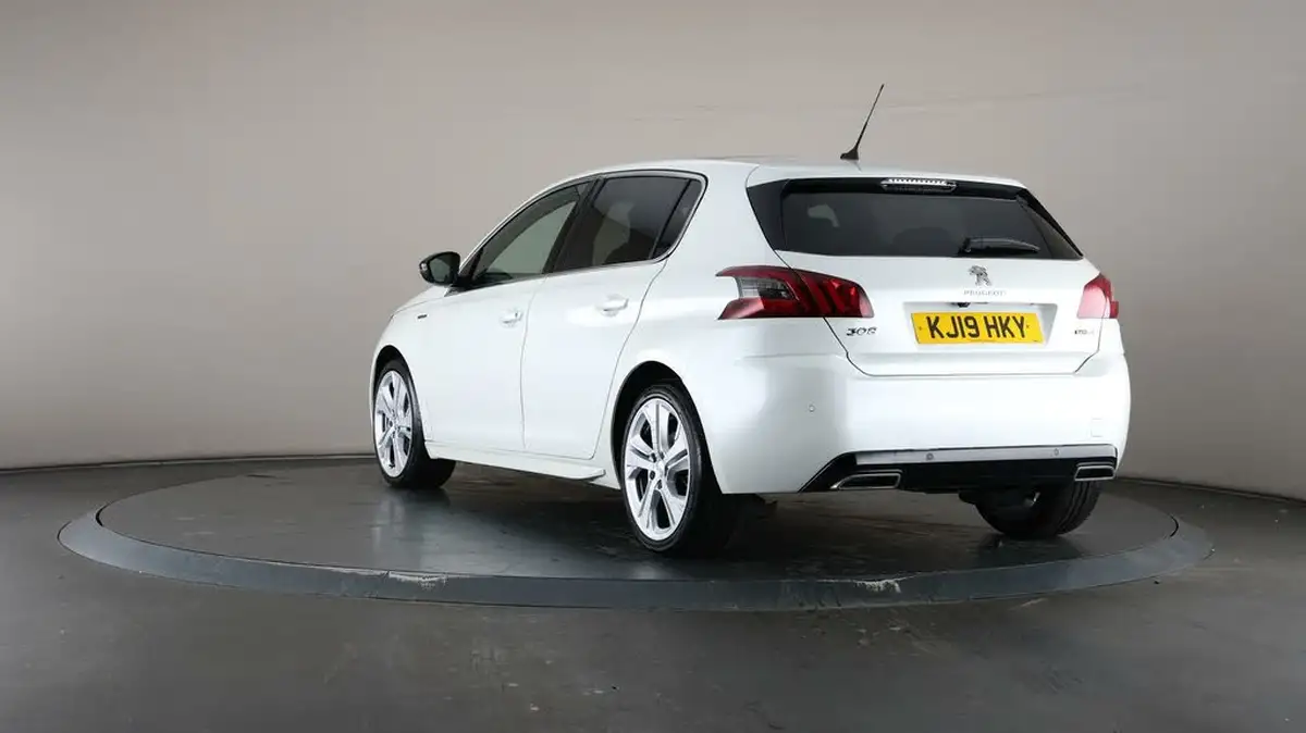 2019-peugeot-308-15-bluehdi-gt-line-big-69
