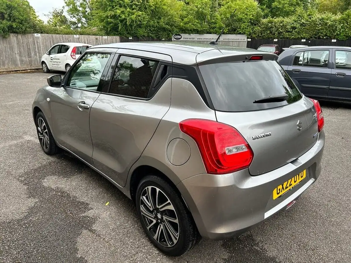 2022-suzuki-swift-12-dualjet-sz-l-big-7