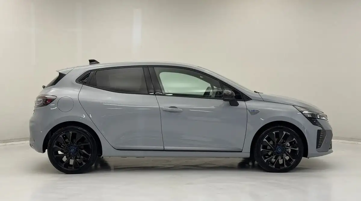 2024-renault-clio-16-esprit-alpine-big-8