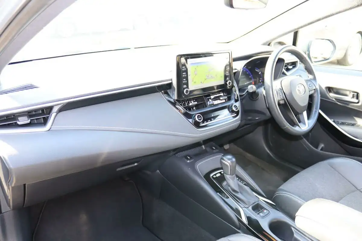 2021-toyota-corolla-20-vvt-i-design-spare-wheel-touring-sports-big-16