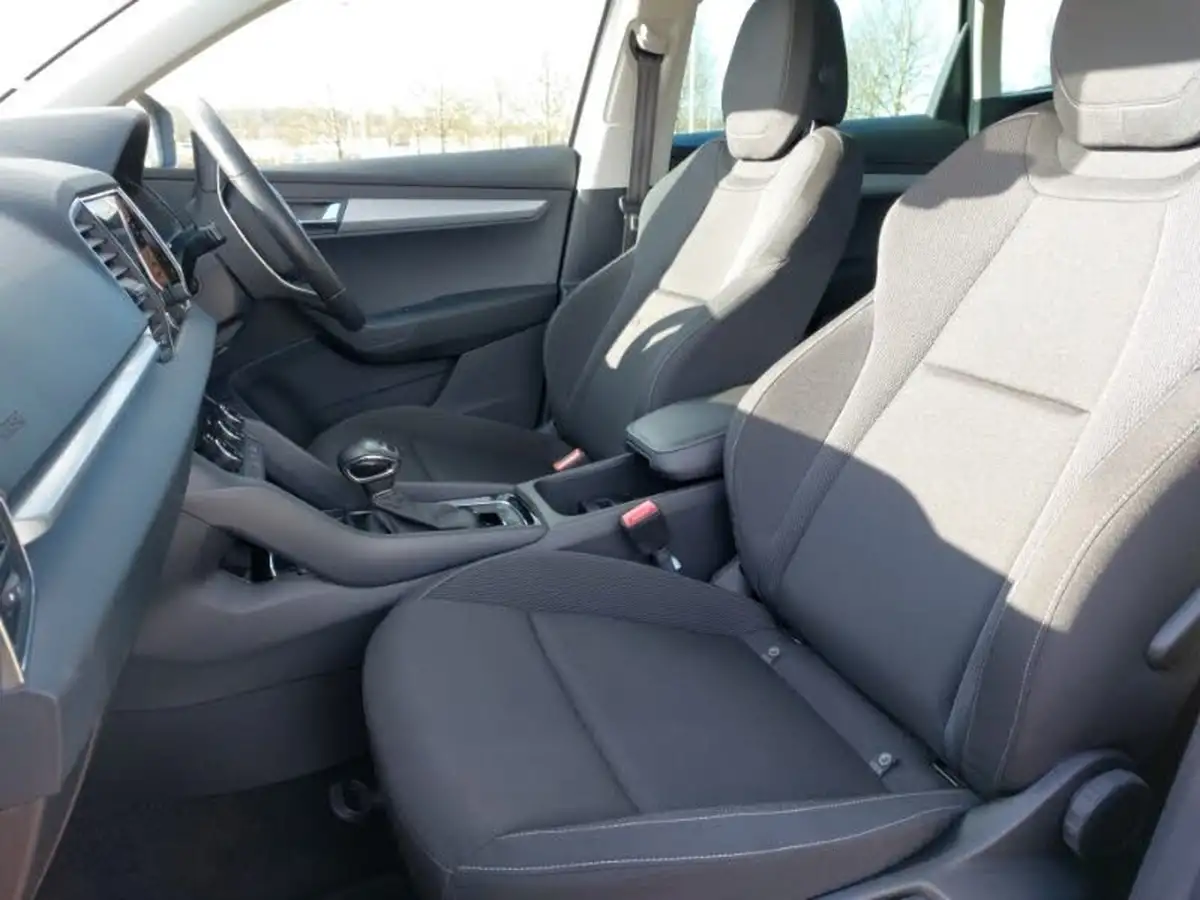 2022-skoda-karoq-15-tsi-se-drive-dsg-big-4