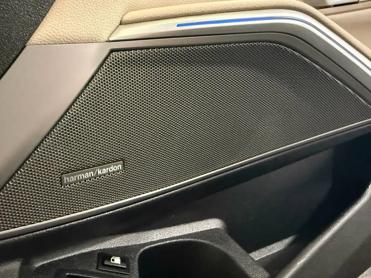 2021-bmw-3-series-20-330e-m-sport-touring-5d-big-11