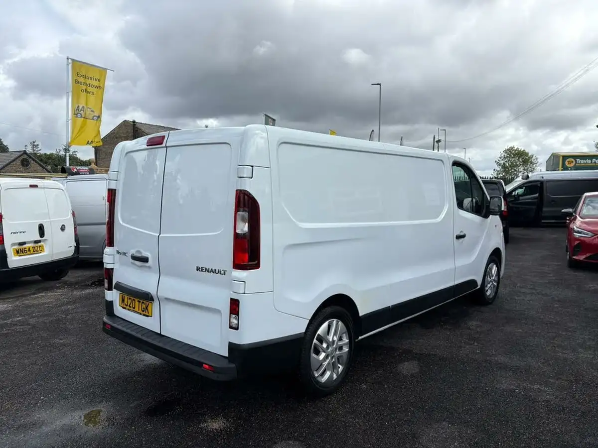 2020-renault-trafic-20dci-ll30-energy-120-sport-big-6