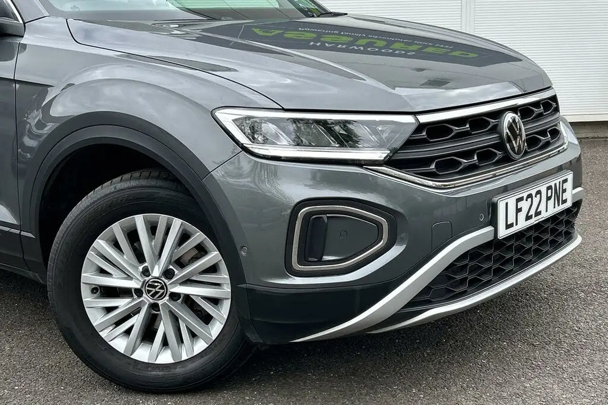 2022-volkswagen-t-roc-15-tsi-life-dsg-big-20
