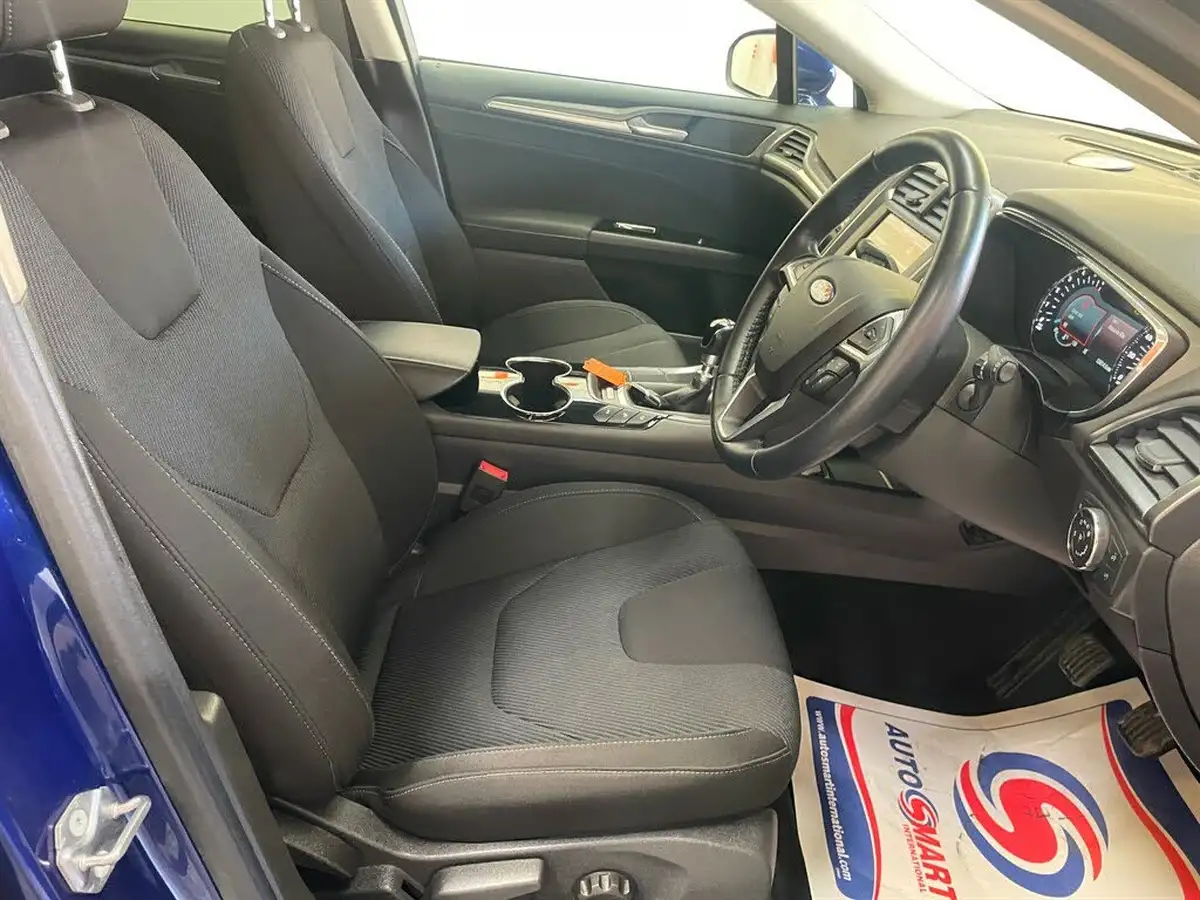 2015-ford-mondeo-20tdci-titanium-180ps-ss-hatchback-big-13