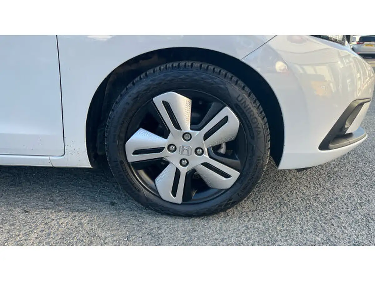 2022-honda-jazz-15-i-mmd-ex-107ps-big-13