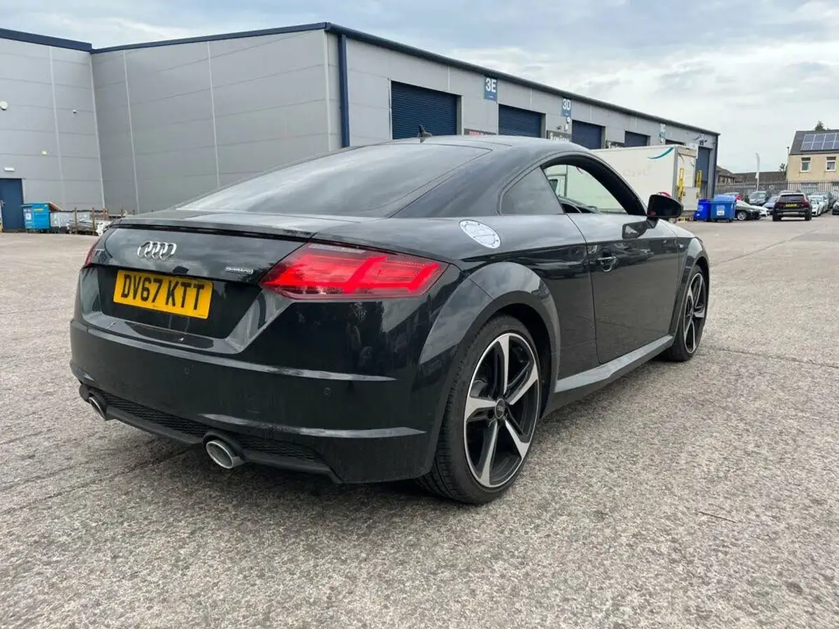 2017-audi-tt-coupe-20-tdi-quattro-black-edition-big-2