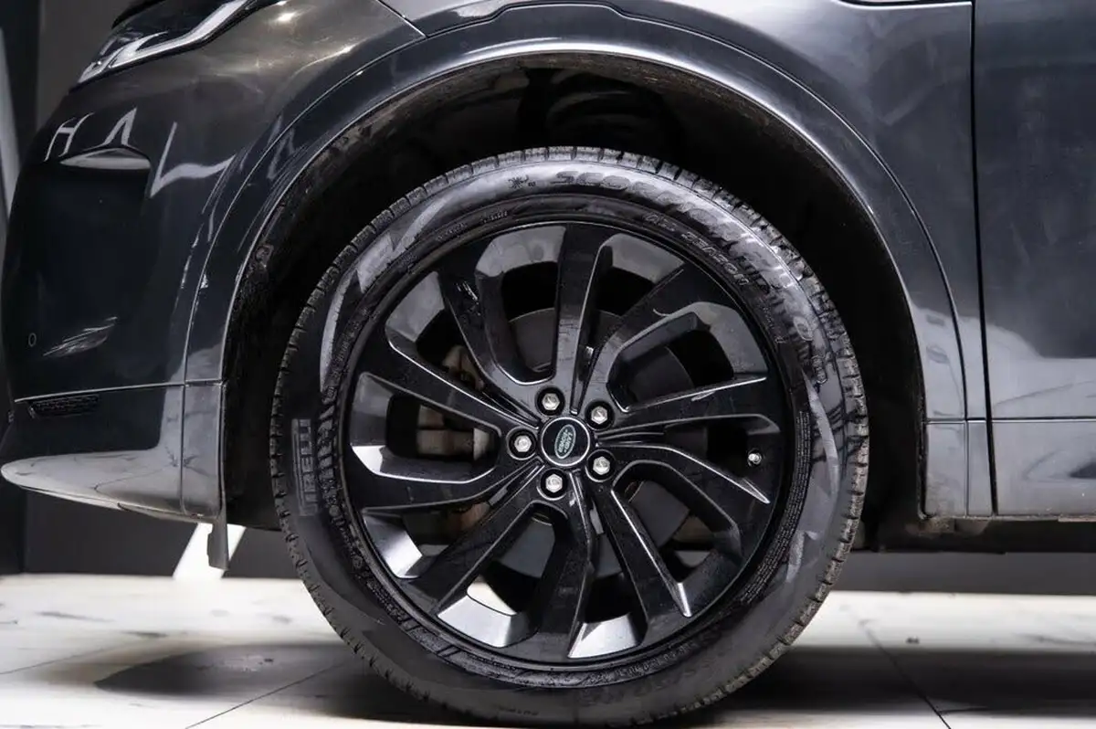 2020-land-rover-discovery-sport-20-d180-r-dynamic-hse-big-48