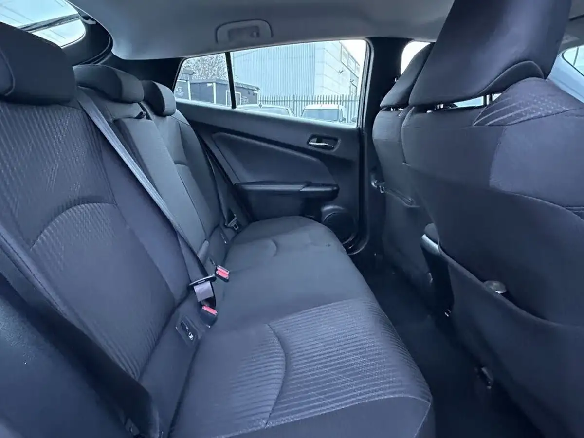 2019-toyota-prius-18-vvt-i-business-edition-plus-cvt-big-29