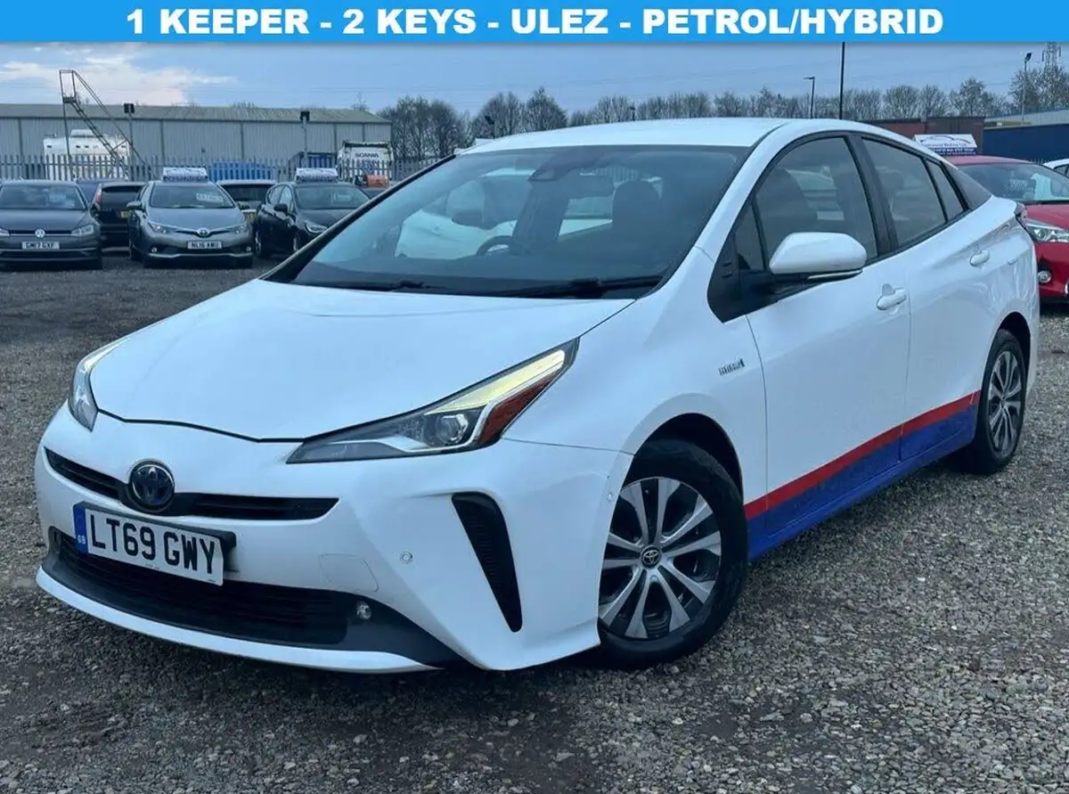 2019-toyota-prius-18-vvt-i-business-edition-plus-cvt-big-1