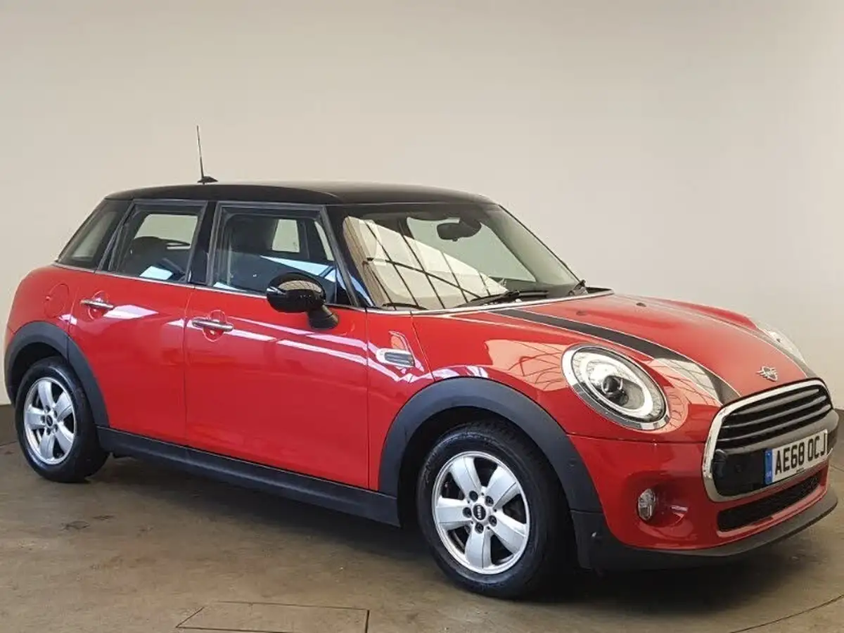 2018-mini-cooper-15td-cooper-d-series-ii-ss-hatchback-5d-big-0