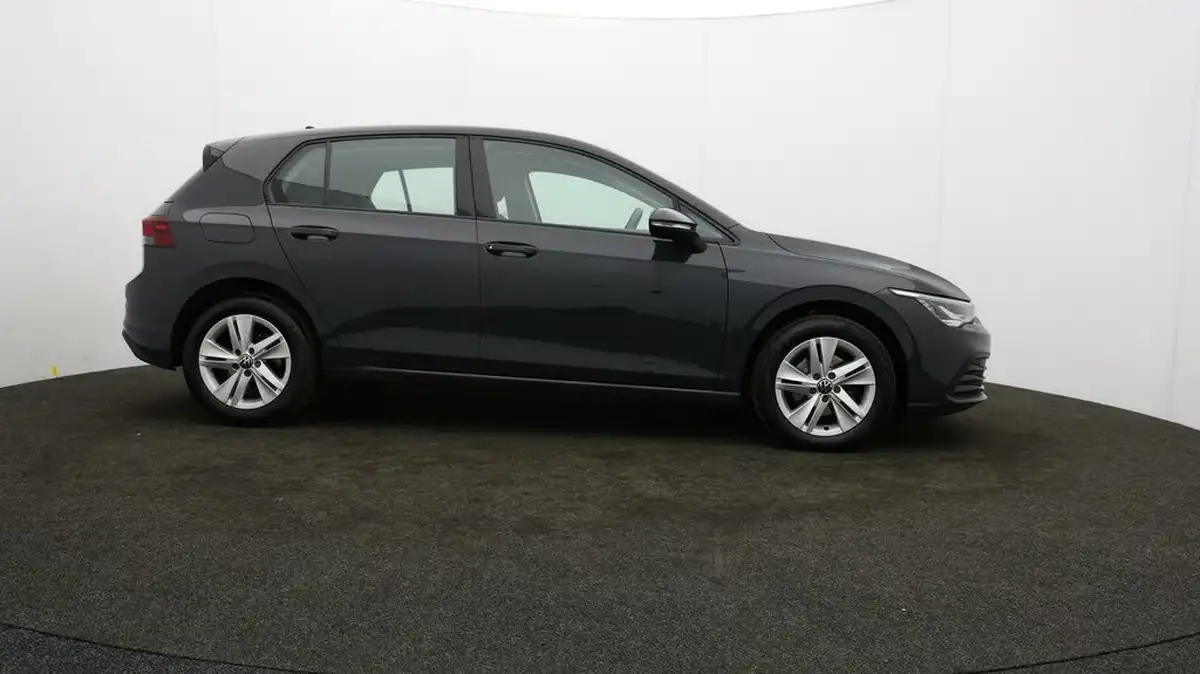 2022-volkswagen-golf-20tdi-life-hatchback-big-31