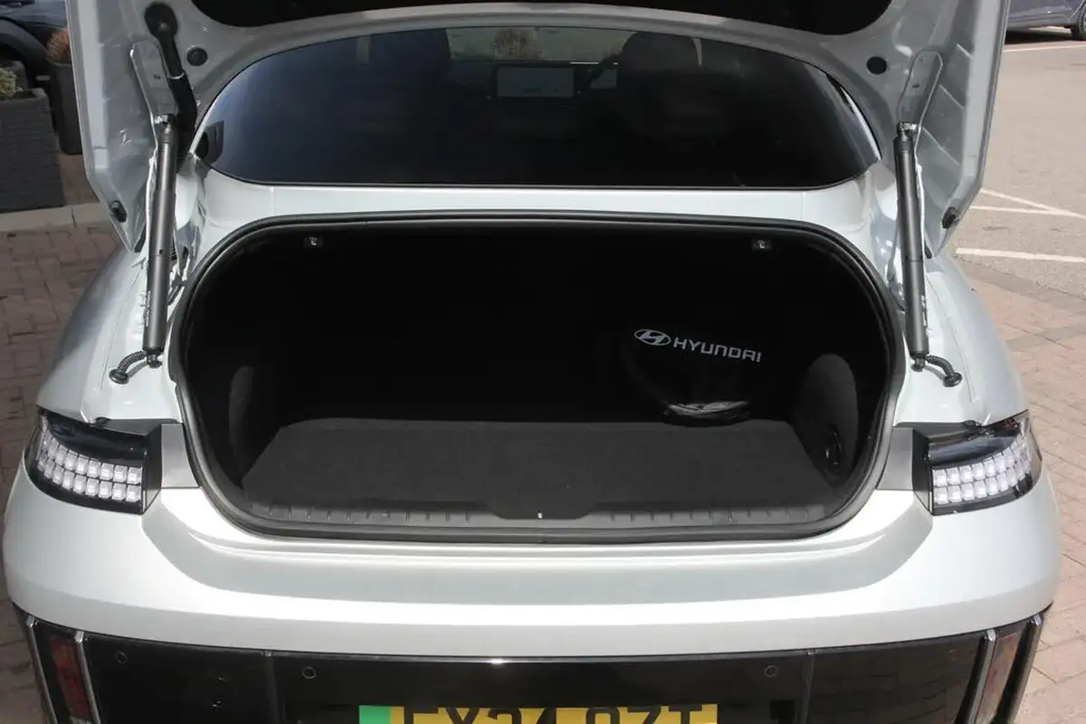 2024-hyundai-ioniq-6-e-ultimate-228ps-single-motor-rwd-big-14