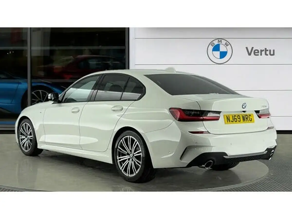 2019-bmw-3-series-20-320i-m-sport-184bhp-plus-pack-saloon-4d-auto-big-1