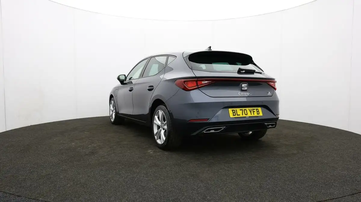 2020-seat-leon-14-e-hybrid-fr-hatchback-big-79