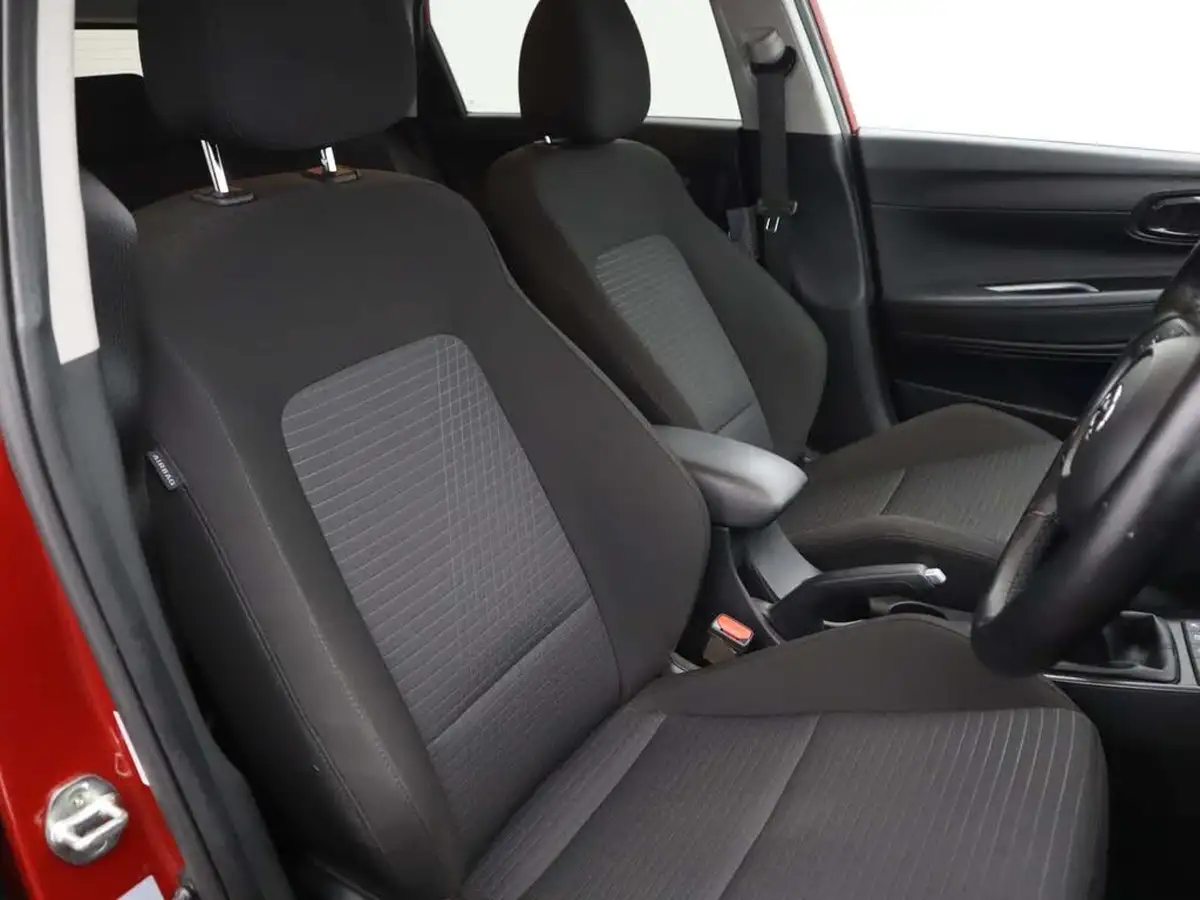2022-hyundai-i20-10-t-gdi-premium-eclutch-imt-big-7