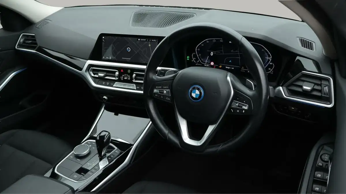 2022-bmw-3-series-20-330e-se-pro-touring-5d-big-9