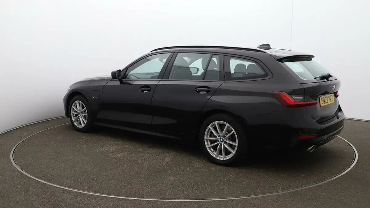 2022-bmw-3-series-20-330e-se-pro-touring-5d-big-27